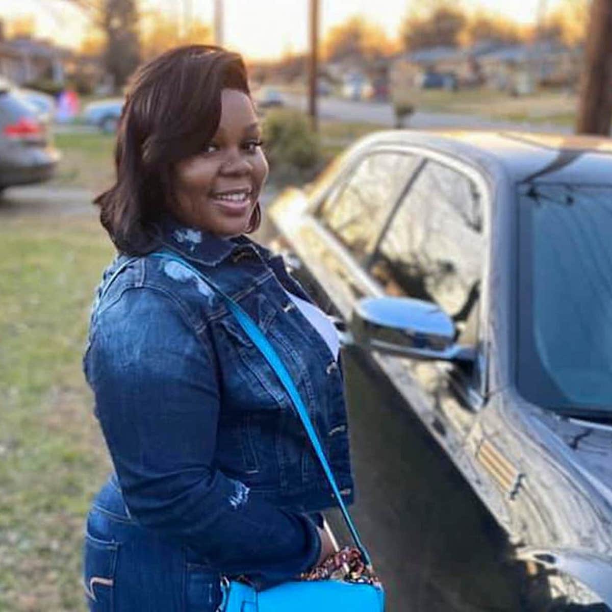 Family seeks answers in fatal police shooting of Louisville woman in her apartment | The Washington Post